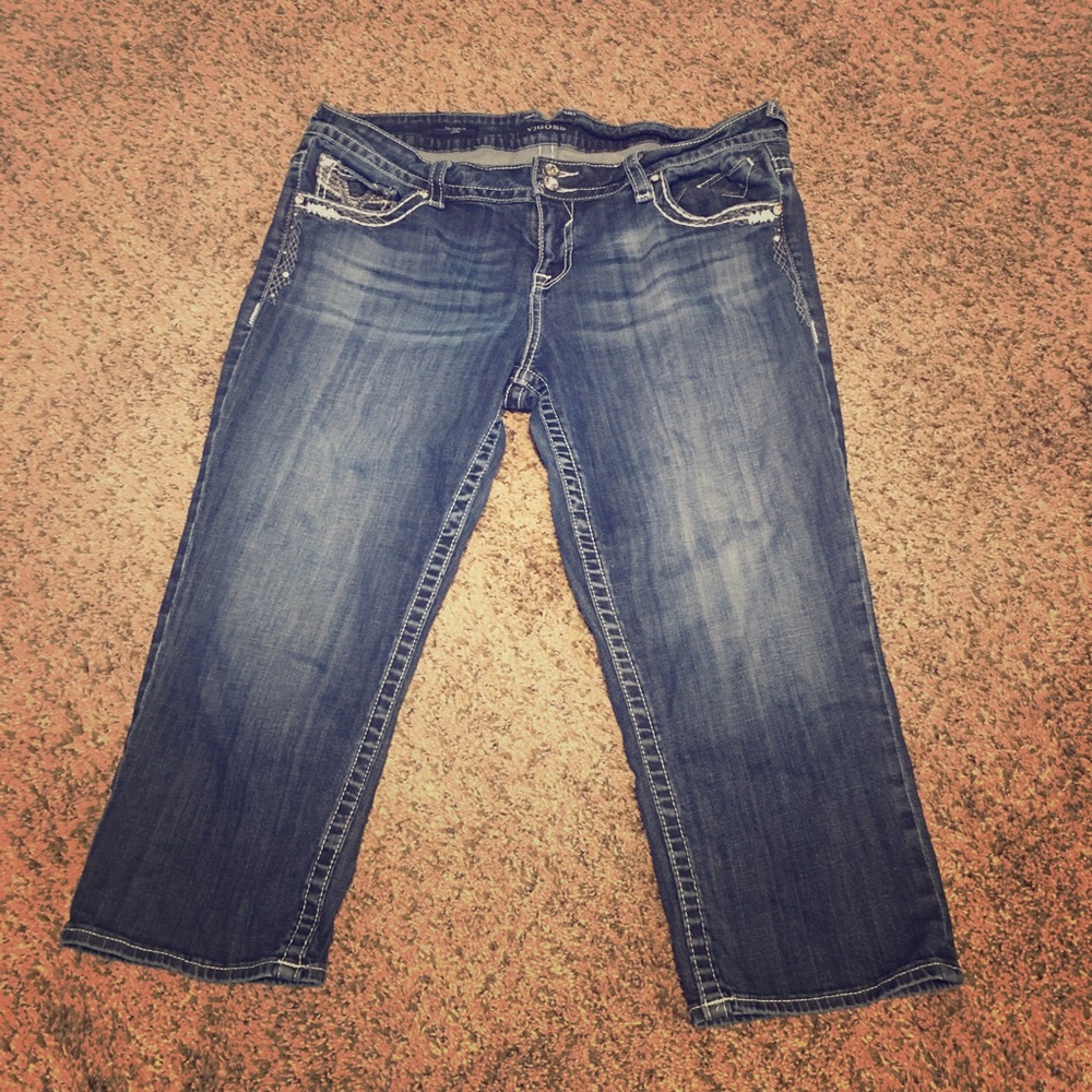 Vigoss -The Dublin Capri. Size 15/16
